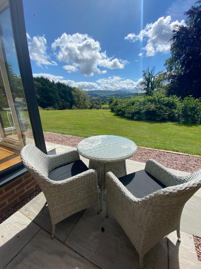 Cwmbach Lodge Luxury B&B 글라스버리 외부 사진